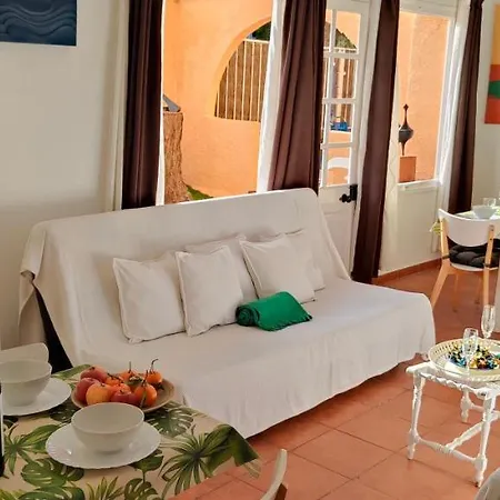 Casa Con Jardin A 30 Metros De La Playa. At. 펜션 팔라모스
