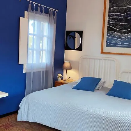 Casa Con Jardin A 30 Metros De La Playa. At. * Palamos