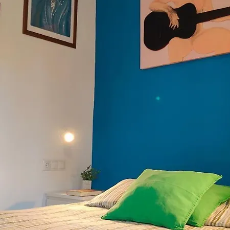 Casa Con Jardin A 30 Metros De La Playa. At. *